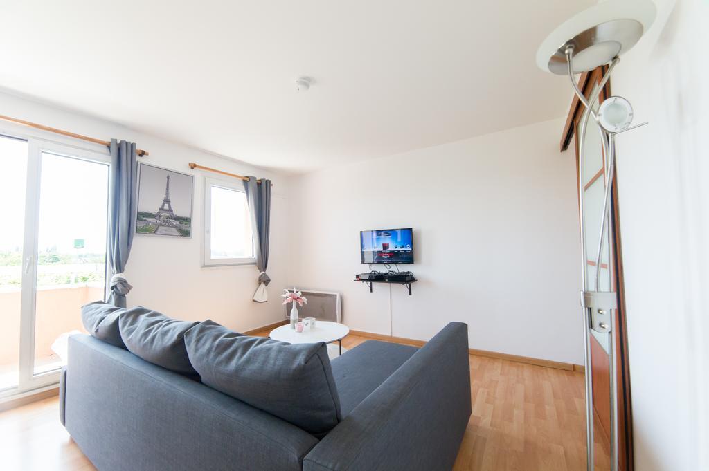 Le Marnois-Gare Apartment Noisy-le-Grand Bilik gambar